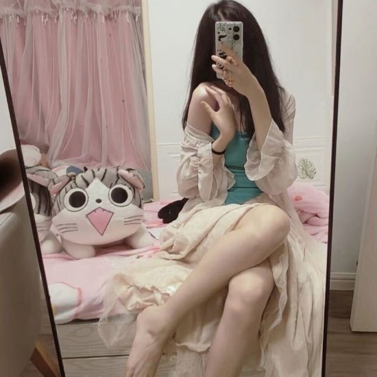 22岁的极品妹妹有胸有身材-楼中凤